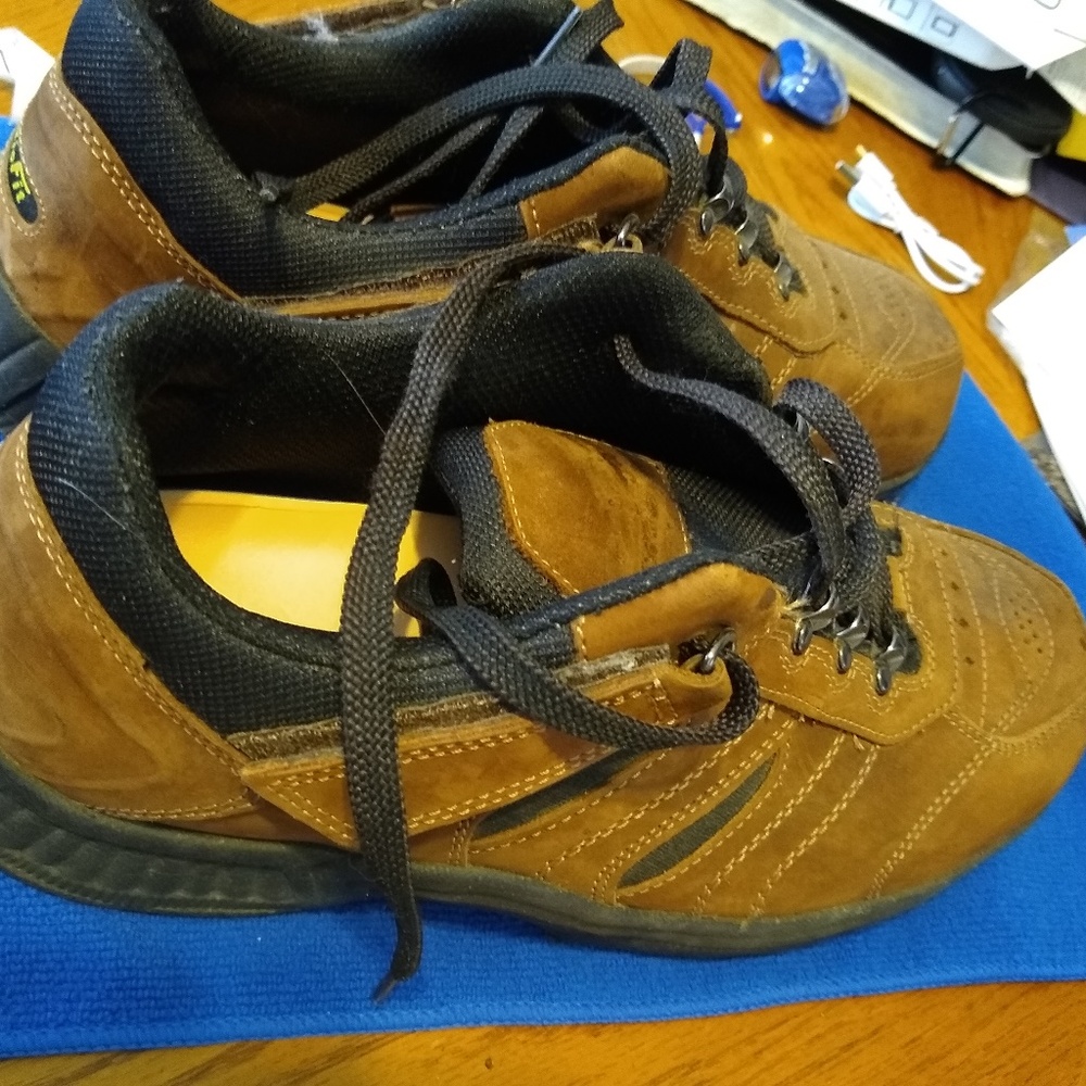 BIO FIT SUEDE SHOES/HIKING BOOTH ORTHOFIT 10 EE